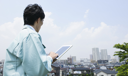 実際にお住まいを訪問し現地調査をいたします。